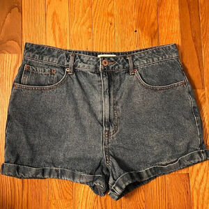 ✨Forever 21 Women’s Denim Jean Shorts - 100% Cotton - Size 29 - VGUC